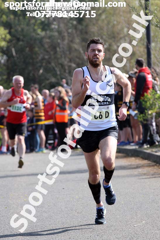 Senior mens 2019 Elswick Harirers Good Friday Road Relay, Newburn, Newcastle. Photo:  David T. Hewitson/Sports for All Pics